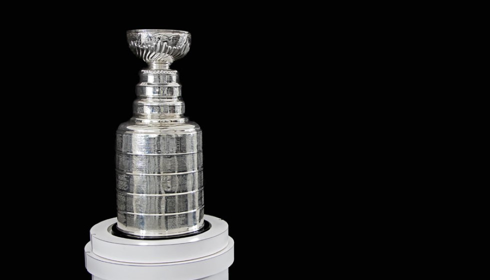 Canucks' Kuzmenko Faces Pressure Amidst Season Struggles